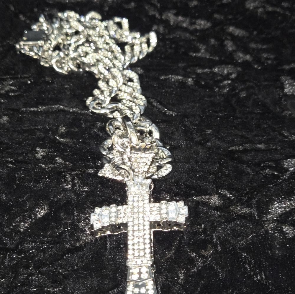 Big Boss Bling SILVER CZ Encrusted Cross Pendant And Necklace 26"×.5"....25234 - Picture 2 of 8